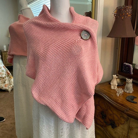 Soft Pink Knit Scarf - Picture 3 of 12